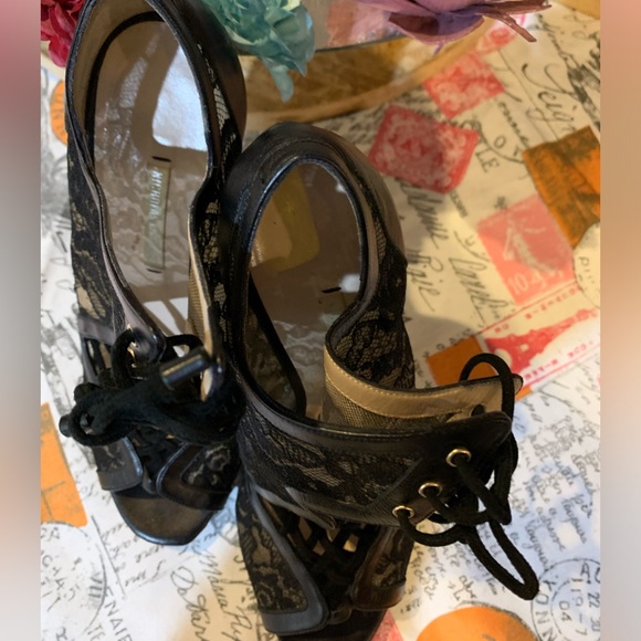 GUC!!Nicholas Kirkwood laced sandals.🎀 - Picture 14 of 16